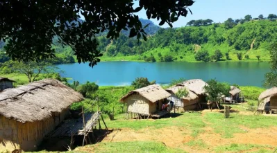 রাইখং লেক ও পুকুরপাড়া