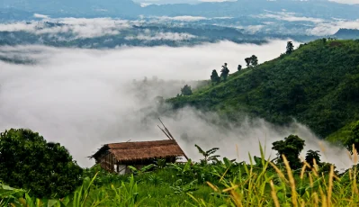 বান্দরবান পাহাড়ি সৌন্দর্যে নতুন অভিজ্ঞতা