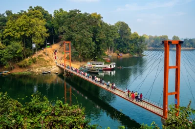 কাপ্তাই পাহাড় আর হ্রদের মায়াবী সৌন্দর্য