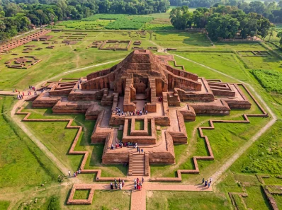 পাহাড়পুর ইতিহাস ও ঐতিহ্যের পথে ভ্রমণ